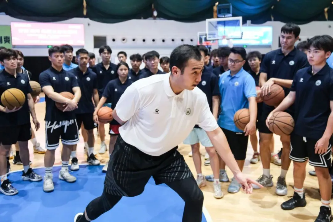 为什么篮球不同位置需要不同的训练重点_0